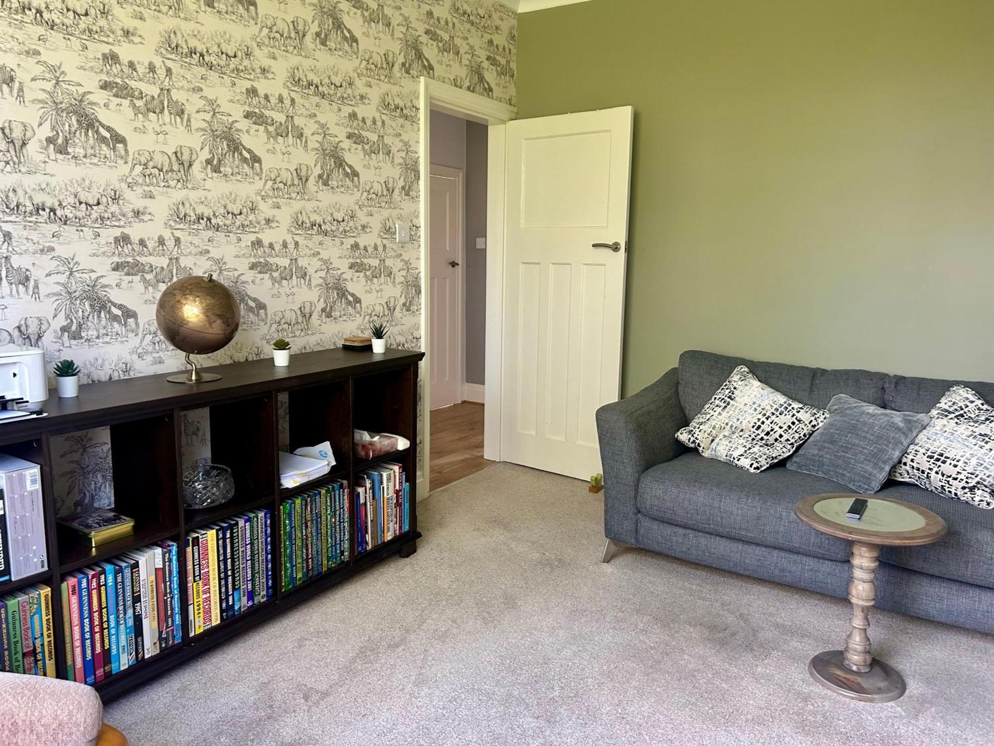 Lovely, Large Double Bedroom With Park View In Home Hazel Grove 外观 照片